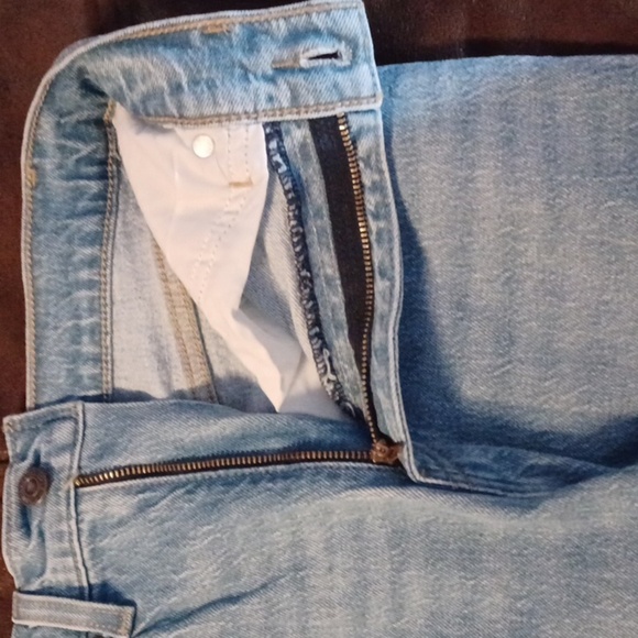 LEVIS, 70'S HIGH SLIM, STRAIGHT LEG JEANS, SIZE 24WX29L, IN GREAT CONDIT… - Picture 6 of 9